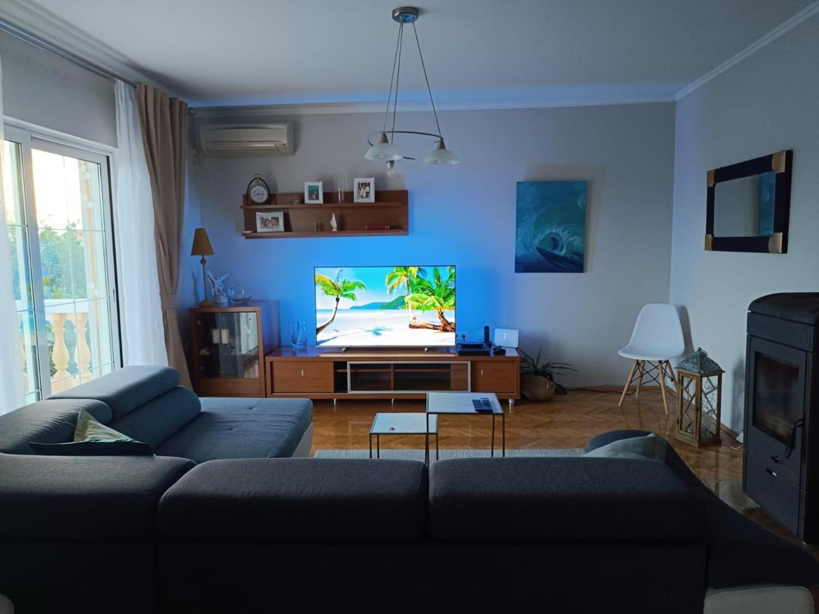 Apartman Haus Maja Banjol Eksteriør bilde
